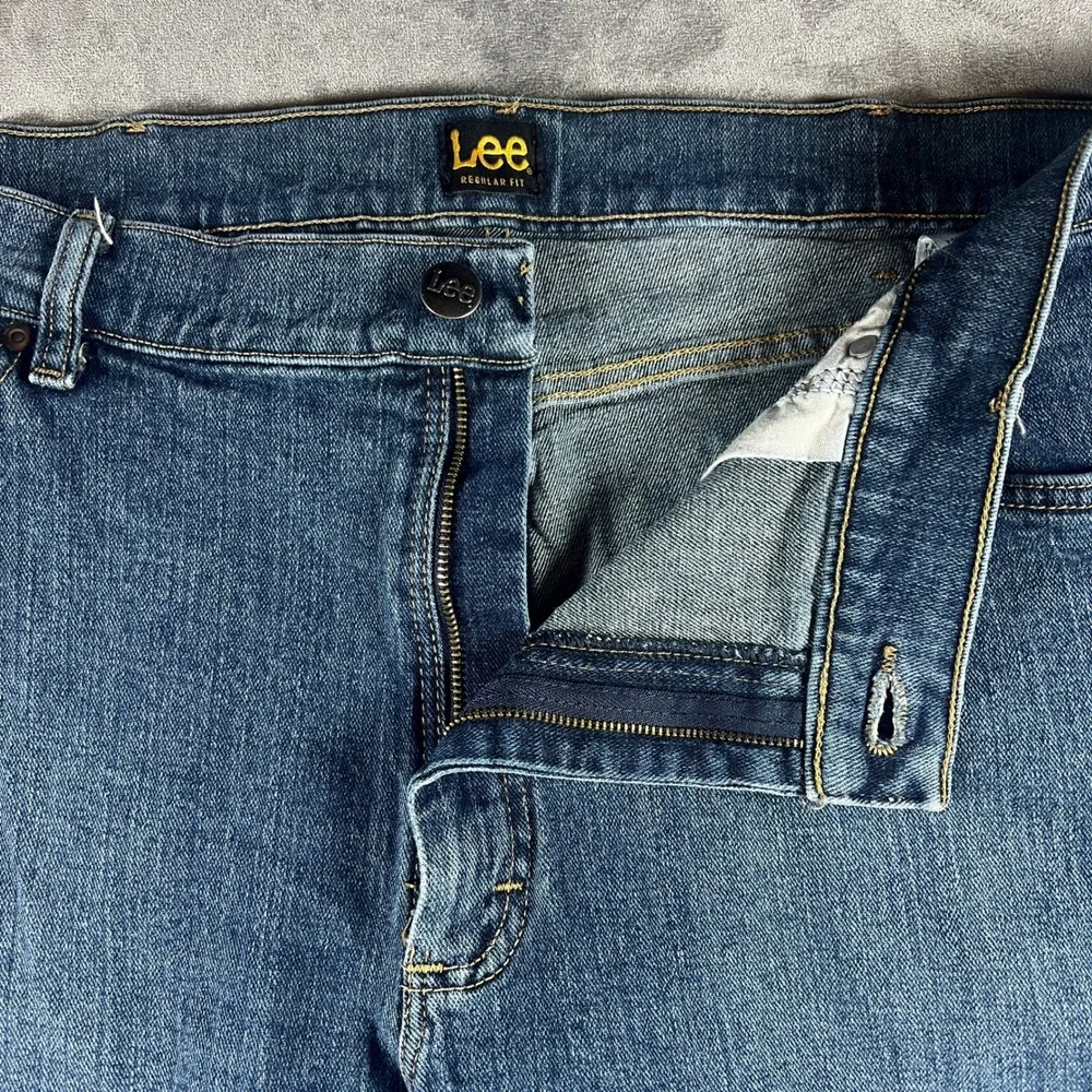 Lee Regular Fit Jeans Mens 42x32‎ Blue Straight Leg Denim Medium Wash Classic